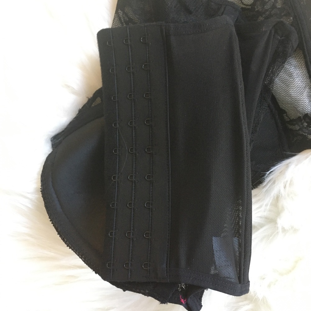 Black lace strapless bustier - Picture 4 of 8